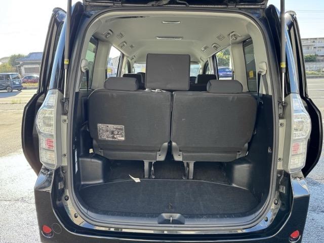 ヴォクシー ＺＳ　Ｇ’ｓ　後期　両側パワースライドドア　前後ドライブレコーダー　スマートキー　パドルシフト　純正ＳＤナビ　地デジ（フルセグ）　Ｂｌｕｅｔｏｏｔｈ　バックカメラ　ＥＴＣ　ＨＩＤヘッドライト　タイミングチェーン式（24枚目）