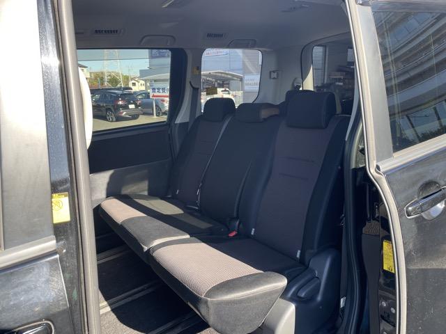 ヴォクシー ＺＳ　Ｇ’ｓ　後期　両側パワースライドドア　前後ドライブレコーダー　スマートキー　パドルシフト　純正ＳＤナビ　地デジ（フルセグ）　Ｂｌｕｅｔｏｏｔｈ　バックカメラ　ＥＴＣ　ＨＩＤヘッドライト　タイミングチェーン式（34枚目）