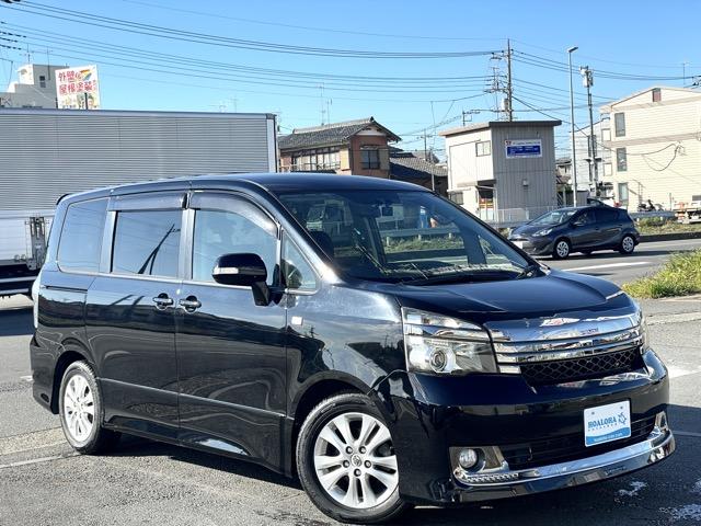 ヴォクシー ＺＳ　Ｇ’ｓ　後期　両側パワースライドドア　前後ドライブレコーダー　スマートキー　パドルシフト　純正ＳＤナビ　地デジ（フルセグ）　Ｂｌｕｅｔｏｏｔｈ　バックカメラ　ＥＴＣ　ＨＩＤヘッドライト　タイミングチェーン式（46枚目）