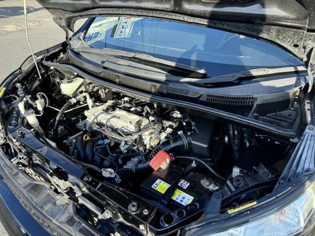 ヴォクシー ＺＳ　Ｇ’ｓ　後期　両側パワースライドドア　前後ドライブレコーダー　スマートキー　パドルシフト　純正ＳＤナビ　地デジ（フルセグ）　Ｂｌｕｅｔｏｏｔｈ　バックカメラ　ＥＴＣ　ＨＩＤヘッドライト　タイミングチェーン式（53枚目）