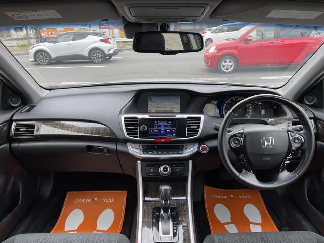 アコードハイブリッド ＥＸ　レーダークルーズ　スマートキー　パワーシート　純正ＨＤＤナビ　地デジ（フルセグ）　Ｂｌｕｅｔｏｏｔｈ　ＤＶＤ再生　バックカメラ　ＥＴＣ　ＬＥＤヘッドライト　フォグ　オートライト　タイミングチェーン式（6枚目）