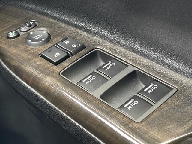 アコードハイブリッド ＥＸ　レーダークルーズ　スマートキー　パワーシート　純正ＨＤＤナビ　地デジ（フルセグ）　Ｂｌｕｅｔｏｏｔｈ　ＤＶＤ再生　バックカメラ　ＥＴＣ　ＬＥＤヘッドライト　フォグ　オートライト　タイミングチェーン式（14枚目）