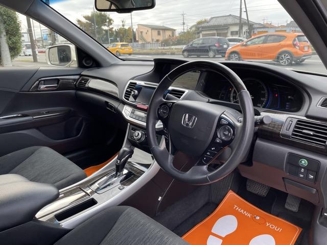 アコードハイブリッド ＥＸ　レーダークルーズ　スマートキー　パワーシート　純正ＨＤＤナビ　地デジ（フルセグ）　Ｂｌｕｅｔｏｏｔｈ　ＤＶＤ再生　バックカメラ　ＥＴＣ　ＬＥＤヘッドライト　フォグ　オートライト　タイミングチェーン式（15枚目）