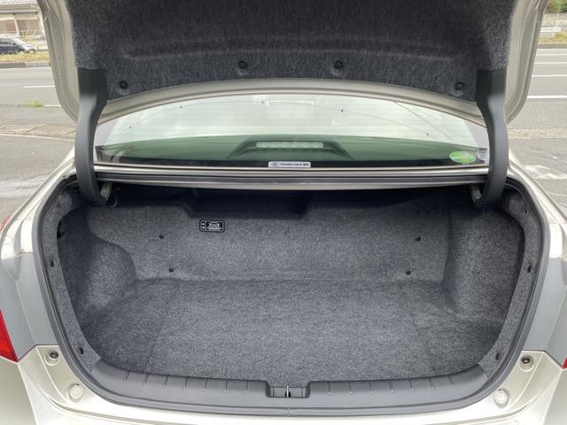 アコードハイブリッド ＥＸ　レーダークルーズ　スマートキー　パワーシート　純正ＨＤＤナビ　地デジ（フルセグ）　Ｂｌｕｅｔｏｏｔｈ　ＤＶＤ再生　バックカメラ　ＥＴＣ　ＬＥＤヘッドライト　フォグ　オートライト　タイミングチェーン式（22枚目）