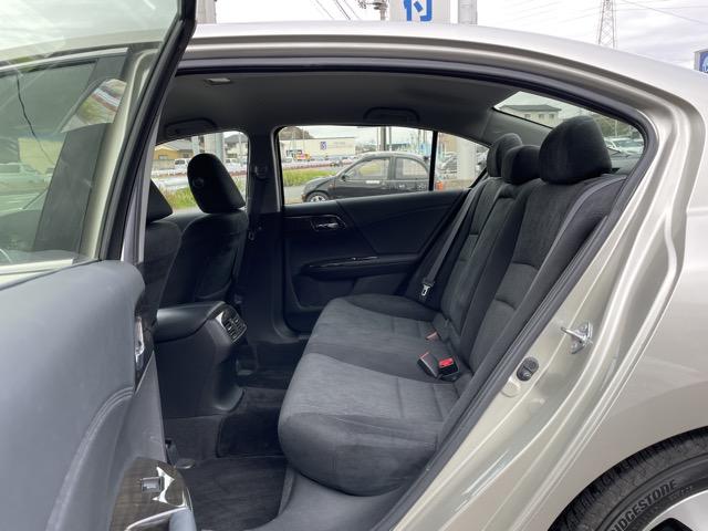 アコードハイブリッド ＥＸ　レーダークルーズ　スマートキー　パワーシート　純正ＨＤＤナビ　地デジ（フルセグ）　Ｂｌｕｅｔｏｏｔｈ　ＤＶＤ再生　バックカメラ　ＥＴＣ　ＬＥＤヘッドライト　フォグ　オートライト　タイミングチェーン式（25枚目）