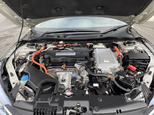 アコードハイブリッド ＥＸ　レーダークルーズ　スマートキー　パワーシート　純正ＨＤＤナビ　地デジ（フルセグ）　Ｂｌｕｅｔｏｏｔｈ　ＤＶＤ再生　バックカメラ　ＥＴＣ　ＬＥＤヘッドライト　フォグ　オートライト　タイミングチェーン式（44枚目）