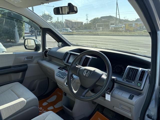 ステップワゴン G ワンオーナー 両側スライドドア 社外メモリーナビ 地デジ Bluetooth ETC オートエアコン 社外アルミホイール 電動格納ミラー ウインカーミラー タイミングチェーン式(14枚目)