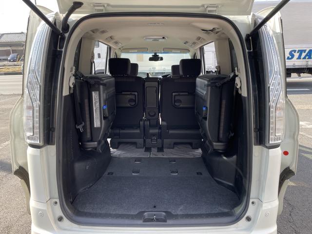 セレナ ハイウェイスター　Ｖセレクション＋セーフティ　ＳＨＶ　後期　フリップダウンモニター　両側パワースライドドア　衝突軽減ブレーキ　コーナーセンサー　クルーズコントロール　　アラウンドビューモニター　地デジ（フルセグ）　Ｂｌｕｅｔｏｏｔｈ　ＬＥＤヘッドライト（25枚目）