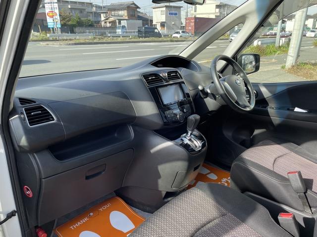 セレナ ハイウェイスター　Ｖセレクション＋セーフティ　ＳＨＶ　後期　フリップダウンモニター　両側パワースライドドア　衝突軽減ブレーキ　コーナーセンサー　クルーズコントロール　　アラウンドビューモニター　地デジ（フルセグ）　Ｂｌｕｅｔｏｏｔｈ　ＬＥＤヘッドライト（36枚目）