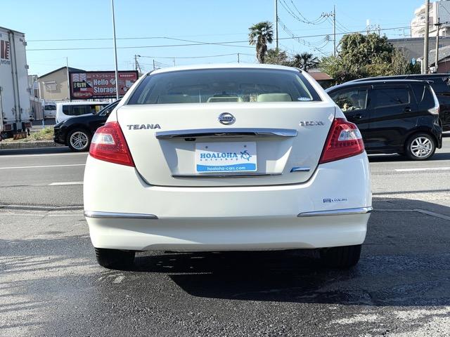 ティアナ ２５０ＸＶ　オットマンシート　インテリジェントキー　純正ＨＤＤナビ　Ｂｌｕｅｔｏｏｔｈ　サイドカメラ　バックカメラ　ＤＶＤ再生　ミュージックサーバー　ＥＴＣ　パワーシート　シートメモリー　ＨＩＤヘッドライト　ＡＷ（37枚目）