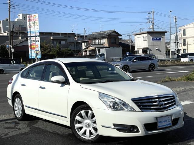 ティアナ ２５０ＸＶ　オットマンシート　インテリジェントキー　純正ＨＤＤナビ　Ｂｌｕｅｔｏｏｔｈ　サイドカメラ　バックカメラ　ＤＶＤ再生　ミュージックサーバー　ＥＴＣ　パワーシート　シートメモリー　ＨＩＤヘッドライト　ＡＷ（40枚目）