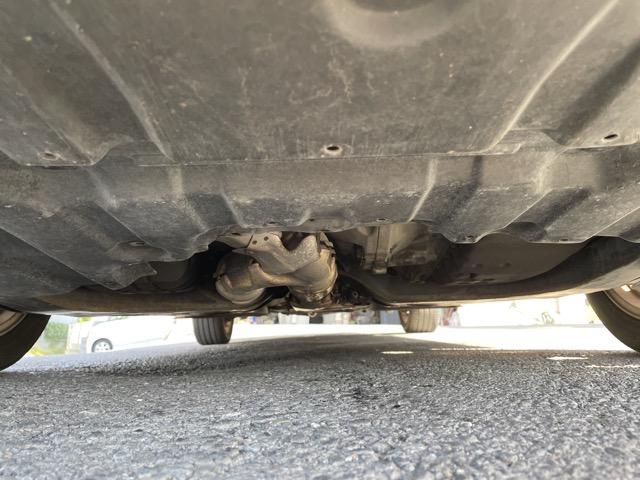 ティアナ ２５０ＸＶ　オットマンシート　インテリジェントキー　純正ＨＤＤナビ　Ｂｌｕｅｔｏｏｔｈ　サイドカメラ　バックカメラ　ＤＶＤ再生　ミュージックサーバー　ＥＴＣ　パワーシート　シートメモリー　ＨＩＤヘッドライト　ＡＷ（48枚目）