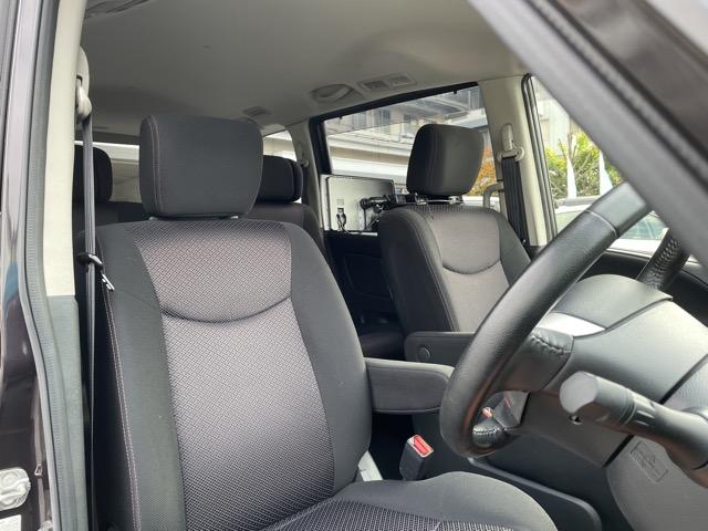 セレナ ハイウェイスター Vセレクション 後席モニター 両側パワースライドドア インテリジェントキー 純正SDナビ 地デジ(フルセグ) Bluetooth バックカメラ クルーズコントロール HIDライト オートライト タイミングチェーン式(17枚目)