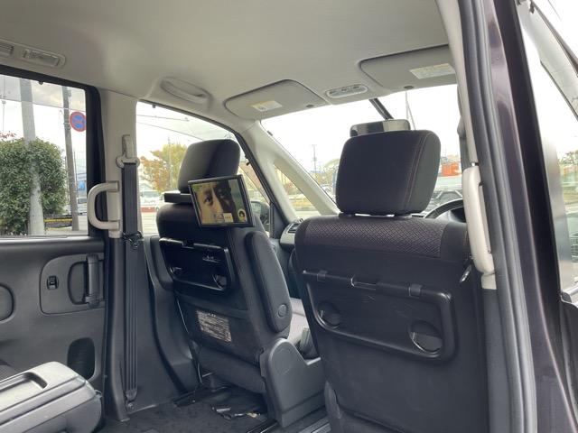 セレナ ハイウェイスター Vセレクション 後席モニター 両側パワースライドドア インテリジェントキー 純正SDナビ 地デジ(フルセグ) Bluetooth バックカメラ クルーズコントロール HIDライト オートライト タイミングチェーン式(18枚目)