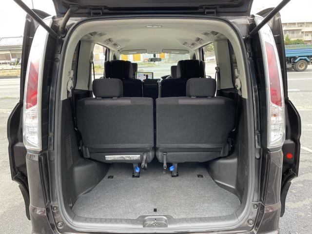 セレナ ハイウェイスター Vセレクション 後席モニター 両側パワースライドドア インテリジェントキー 純正SDナビ 地デジ(フルセグ) Bluetooth バックカメラ クルーズコントロール HIDライト オートライト タイミングチェーン式(22枚目)