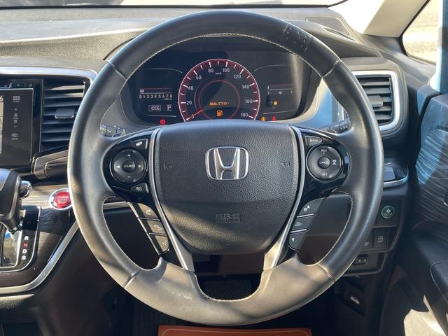 オデッセイ アブソルート・ＥＸ　フリップダウンモニター　両側パワースライドドア　レーダークルーズ　車高調　ハーフレザーシート　マルチビューカメラ　地デジ（フルセグ）　Ｂｌｕｅｔｏｏｔｈ　ＬＥＤヘッドライト　パワーシート　パドルシフト（15枚目）