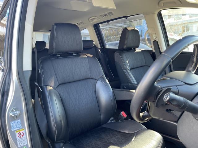 オデッセイ アブソルート・ＥＸ　フリップダウンモニター　両側パワースライドドア　レーダークルーズ　車高調　ハーフレザーシート　マルチビューカメラ　地デジ（フルセグ）　Ｂｌｕｅｔｏｏｔｈ　ＬＥＤヘッドライト　パワーシート　パドルシフト（21枚目）