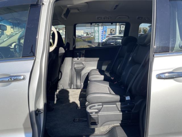 オデッセイ アブソルート・ＥＸ　フリップダウンモニター　両側パワースライドドア　レーダークルーズ　車高調　ハーフレザーシート　マルチビューカメラ　地デジ（フルセグ）　Ｂｌｕｅｔｏｏｔｈ　ＬＥＤヘッドライト　パワーシート　パドルシフト（33枚目）