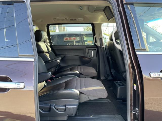 エルグランド 250ハイウェイスター 後期 ワンオーナー フリップダウンモニター 両側パワースライドドア ドライブレコーダー クルーズコントロール オットマンシート 純正SDナビ 地デジ(フルセグ) Bluetooth バックカメラ(20枚目)