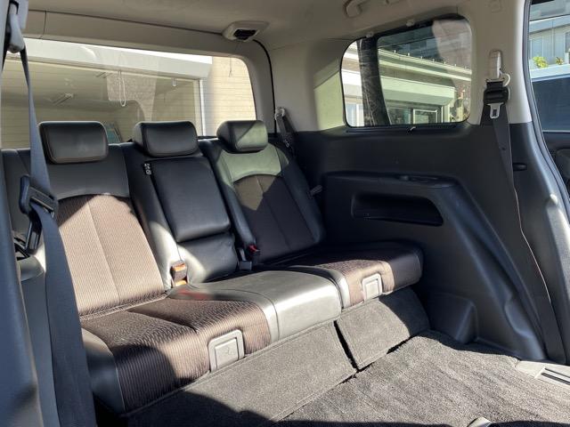 エルグランド 250ハイウェイスター 後期 ワンオーナー フリップダウンモニター 両側パワースライドドア ドライブレコーダー クルーズコントロール オットマンシート 純正SDナビ 地デジ(フルセグ) Bluetooth バックカメラ(22枚目)