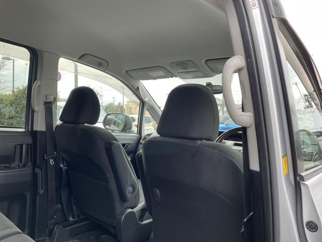 ノア YY 後期 SDナビ 地デジ Bluetooth DVD再生 バックカメラ ETC HIDライト オートライト アウトドア キャンプ トランポ 車中泊 スノボー スキー サーフィン タイミングチェーン式(15枚目)