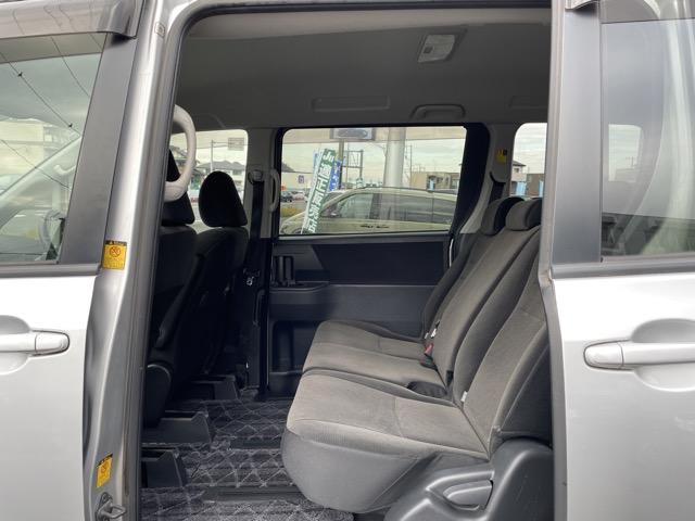 ノア YY 後期 SDナビ 地デジ Bluetooth DVD再生 バックカメラ ETC HIDライト オートライト アウトドア キャンプ トランポ 車中泊 スノボー スキー サーフィン タイミングチェーン式(26枚目)