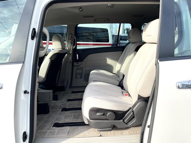 遠方やご来店が難しいお客様にも安心してご購入できますように車輌の詳細画像、動画をメール、ＬＩＮＥ＠で送らせていただくサービスを行なっておりますので、お気軽にお問い合わせください！