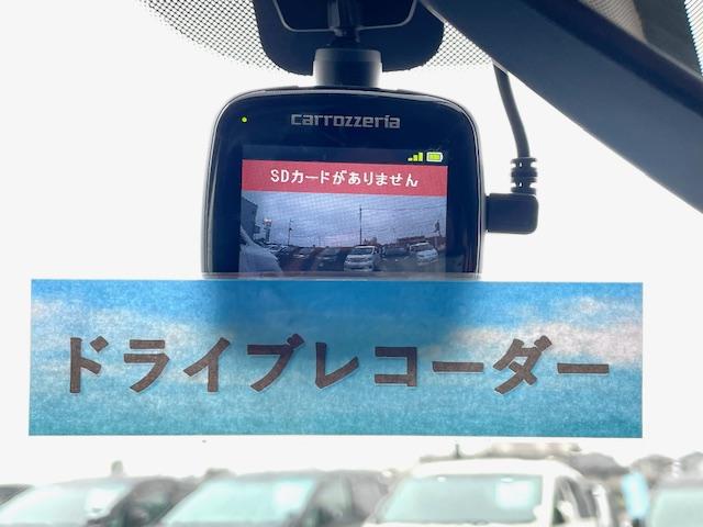 レガシィＢ４ ２．０ＧＴ　後期　黒革シート　ドライブレコーダー　シートヒーター　クルーズコントロール　パワーシート　シートメモリー　パドルシフト　純正ＨＤＤナビ　ＤＶＤ再生　ミュージックサーバー　ＥＴＣ　ＨＩＤヘッドライト（10枚目）