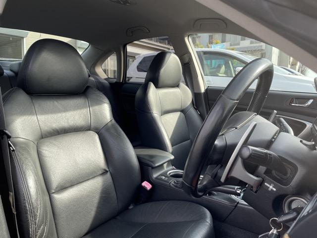 レガシィＢ４ ２．０ＧＴ　後期　黒革シート　ドライブレコーダー　シートヒーター　クルーズコントロール　パワーシート　シートメモリー　パドルシフト　純正ＨＤＤナビ　ＤＶＤ再生　ミュージックサーバー　ＥＴＣ　ＨＩＤヘッドライト（20枚目）