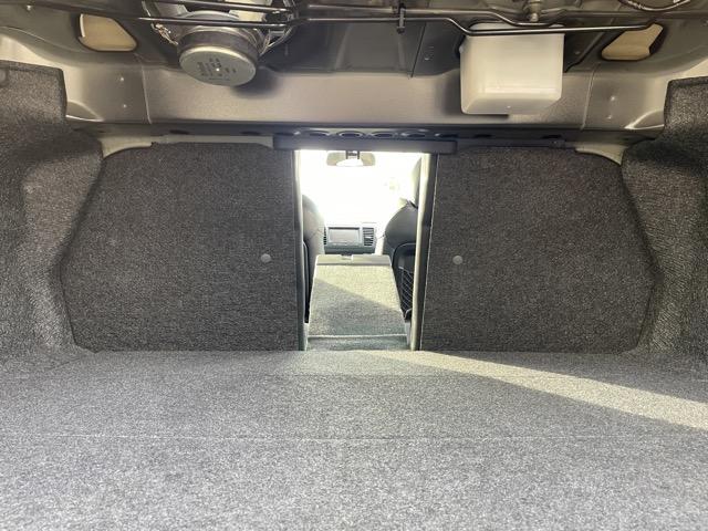 レガシィＢ４ ２．０ＧＴ　後期　黒革シート　ドライブレコーダー　シートヒーター　クルーズコントロール　パワーシート　シートメモリー　パドルシフト　純正ＨＤＤナビ　ＤＶＤ再生　ミュージックサーバー　ＥＴＣ　ＨＩＤヘッドライト（26枚目）