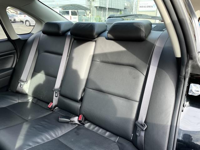 レガシィＢ４ ２．０ＧＴ　後期　黒革シート　ドライブレコーダー　シートヒーター　クルーズコントロール　パワーシート　シートメモリー　パドルシフト　純正ＨＤＤナビ　ＤＶＤ再生　ミュージックサーバー　ＥＴＣ　ＨＩＤヘッドライト（30枚目）