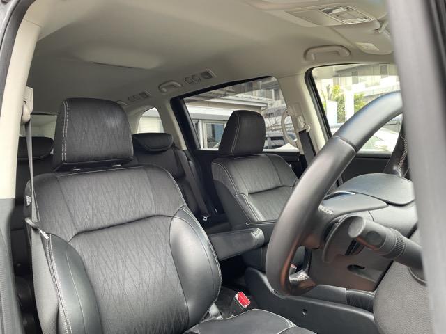 オデッセイ アブソルート　パワースライドドア　クルコン　スマートキー　ハーフレザーシート　オットマンシート　純正ナビ　地デジ（フルセグ）　Ｂｌｕｅｔｏｏｔｈ　バックカメラ　ＥＴＣ　ＬＥＤヘッドライト　タイミングチェーン式（17枚目）