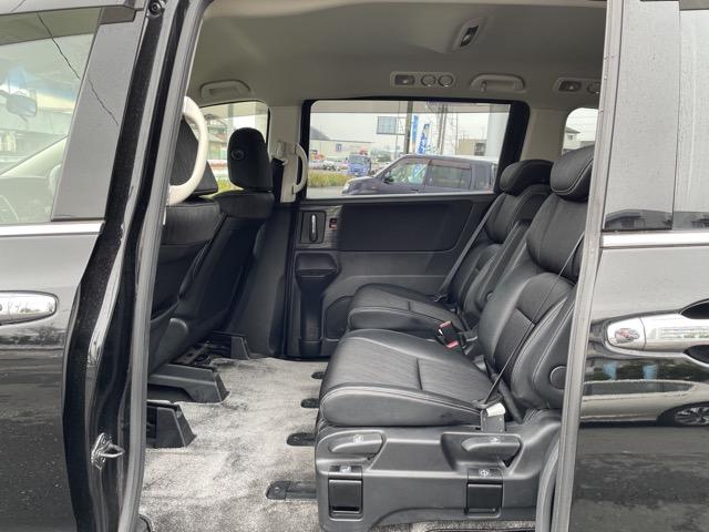 オデッセイ アブソルート　パワースライドドア　クルコン　スマートキー　ハーフレザーシート　オットマンシート　純正ナビ　地デジ（フルセグ）　Ｂｌｕｅｔｏｏｔｈ　バックカメラ　ＥＴＣ　ＬＥＤヘッドライト　タイミングチェーン式（30枚目）