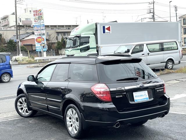 �����X�̍ۂ͂i�q��{�w�܂ł��z������������Γ��Ђ��炨�}���ɏオ��܂��̂ł��C�y�ɂ��₢���킹���������􂨎Ԃ̏ꍇ�͎�s�����u�^��h�b�v����ĂT�����قǍs�����P�V���o�C�p�X�E���Ɉʒu���Ă���܂��B