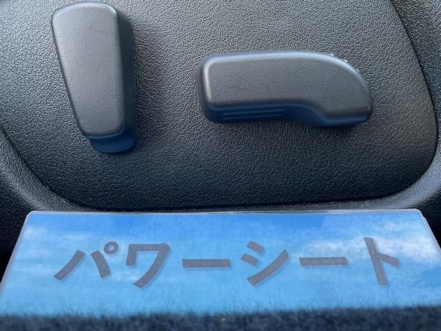 レヴォーグ 1.6GT-Sアイサイト 本革シート ドライブレコーダー レーダークルーズ 衝突軽減ブレーキ スマートキー シートヒーター パドルシフト 純正SDナビ 地デジ(フルセグ) Bluetooth バックカメラ LEDヘッドライト(12枚目)