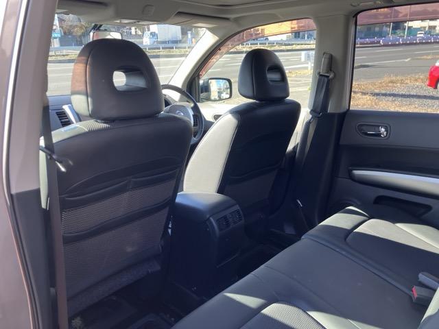 ���Ђ́u�S�ԕۏؕt���v�Ŕ̔����Ă���܂��B���̑��L���ۏ؂����p�ӂ��Ă���܂��̂ŁA�ڍׂ͓��X�^�b�t�܂ł��₢���킹�������I