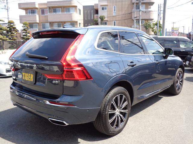 Ｂ５　ＡＷＤ　インスクリプション　白革　インテリセーフ　ｈａｒｍａｎ／ｋａｒｄｏｎ　純正ナビ　フルセグＴＶ　全周囲カメラ　シートヒーター　ベンチレーション　ＬＥＤライト　取説　記録簿　スペアキー(2枚目)