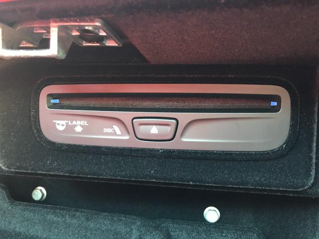 カリフォルニアＴ ベースグレード　ハンドリングスペチアーレ　右Ｈ　スポーツエキゾーストシステム　ＬＥＤ付カーボンファイバーステア　純正２０インチ鍛造ホイール　純正ナビ　Ｂカメラ　Ｐセンサー　ロッソレザー　シートヒーター　電動シート（44枚目）