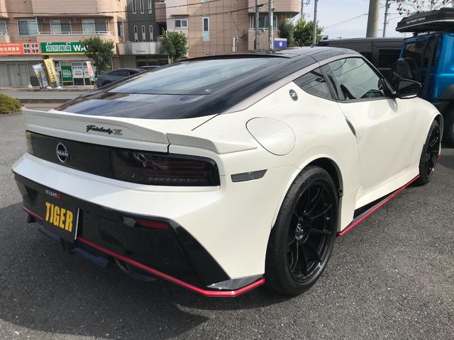 フェアレディZ バージョンS ワンオーナー 禁煙車 ハーフレザー 純正ナビ フルセグTV BTオーディオ パドルシフト RECAROシート 純正3連メーター アダプティブクルーズコントロール エマ― レーンキープアシスト Bカメラ(2枚目)