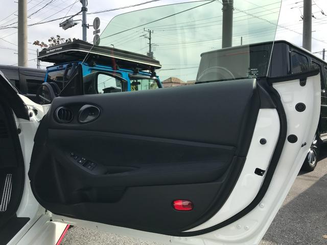 フェアレディZ バージョンS ワンオーナー 禁煙車 ハーフレザー 純正ナビ フルセグTV BTオーディオ パドルシフト RECAROシート 純正3連メーター アダプティブクルーズコントロール エマ― レーンキープアシスト Bカメラ(32枚目)