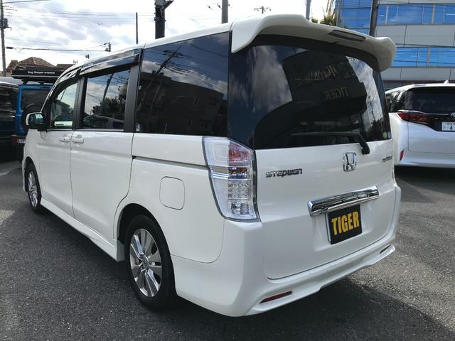 ステップワゴンスパーダ Z 両側パワースライドドア 後席モニター 社外ナビ バックカメラ HIDヘッドライト 後席クーラー パドルシフト スマートキー CD&DVD ミュージックサーバー(18枚目)