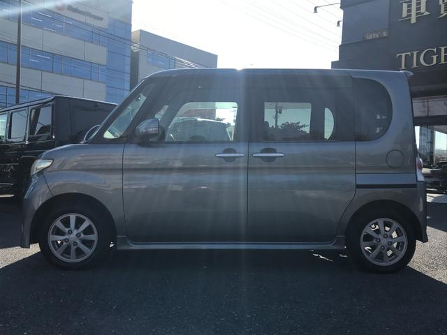 タント カスタムＸ　後期型　社外ナビ　フルセグＴＶ　ＢＴオーディオ　ＣＤ＆ＤＶＤ　ミュージックサーバー　キーレスキー　片側スライドドア　ＨＩＤヘッドライト　純正１４インチアルミホイール　オートエアコン　ベンチシート（16枚目）