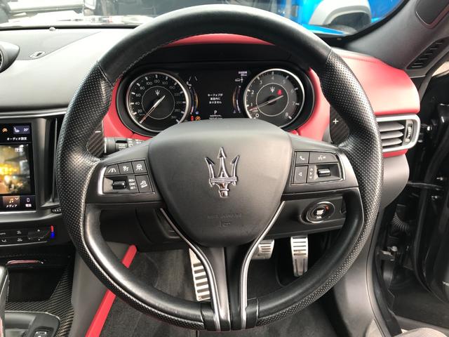 レヴァンテ グランスポーツ ネリッシモPKG 赤革シート サンルーフ 純正ナビ 全周囲カメラ フルセグ 純正21インチアルミ ACC パワーシート 障害物センサー シートヒーター 後席クーラー 衝突軽減ブレーキ(21枚目)