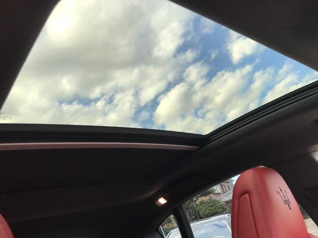 レヴァンテ グランスポーツ ネリッシモPKG 赤革シート サンルーフ 純正ナビ 全周囲カメラ フルセグ 純正21インチアルミ ACC パワーシート 障害物センサー シートヒーター 後席クーラー 衝突軽減ブレーキ(57枚目)