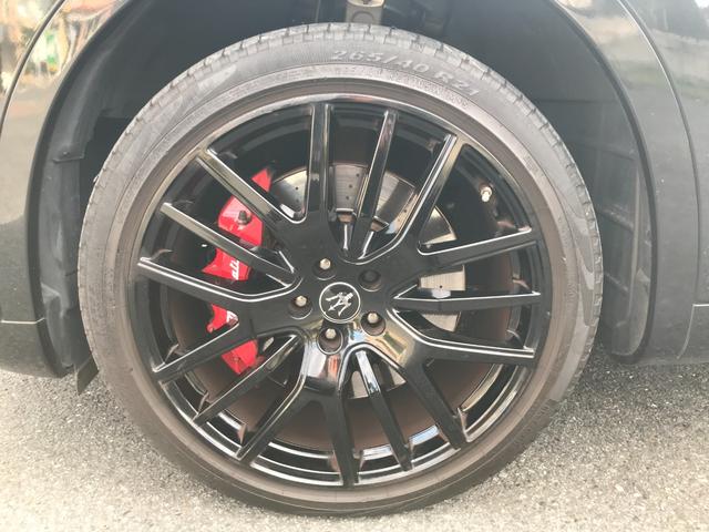 レヴァンテ グランスポーツ ネリッシモPKG 赤革シート サンルーフ 純正ナビ 全周囲カメラ フルセグ 純正21インチアルミ ACC パワーシート 障害物センサー シートヒーター 後席クーラー 衝突軽減ブレーキ(72枚目)