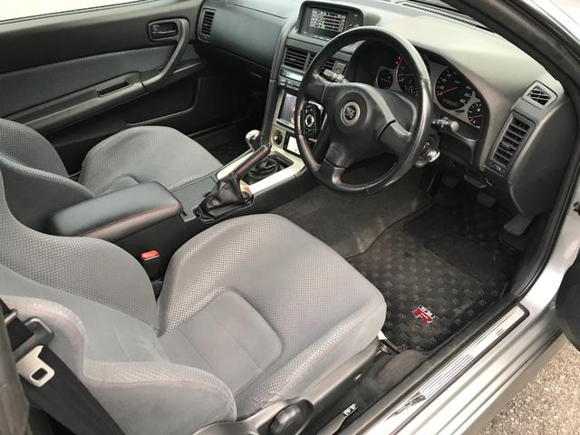 スカイライン ＧＴ－Ｒ　室内保管　ＲＢ２６ＤＥＴＴ　２８０馬力　６ＭＴ　純正フロントスポイラー　純正マフラー　純正リスポイラー　純正ブレンボキャリパー　ＮＩＳＭＯホイール　社外ナビ　フルセグ　ＢＴオーディオ　Ｂカメラ（20枚目）