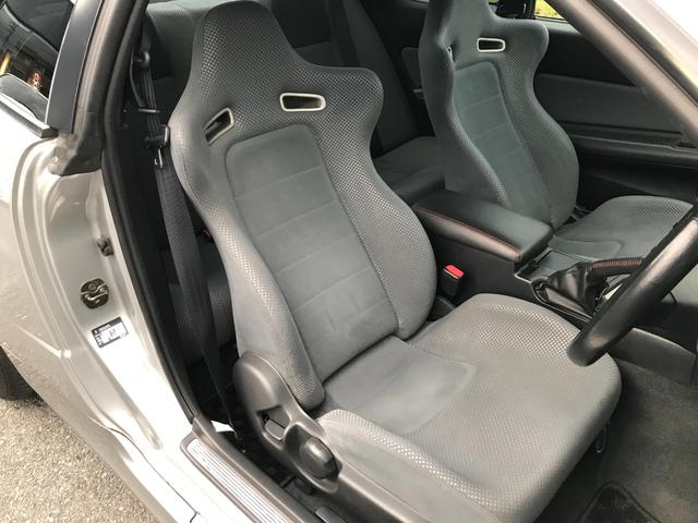 スカイライン ＧＴ－Ｒ　室内保管　ＲＢ２６ＤＥＴＴ　２８０馬力　６ＭＴ　純正フロントスポイラー　純正マフラー　純正リスポイラー　純正ブレンボキャリパー　ＮＩＳＭＯホイール　社外ナビ　フルセグ　ＢＴオーディオ　Ｂカメラ（21枚目）