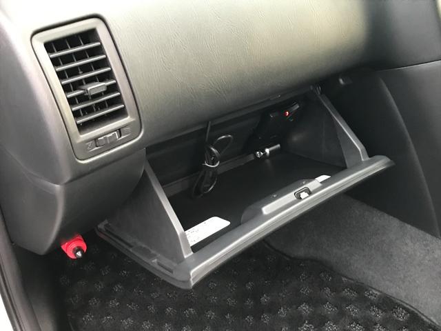 スカイライン ＧＴ－Ｒ　室内保管　ＲＢ２６ＤＥＴＴ　２８０馬力　６ＭＴ　純正フロントスポイラー　純正マフラー　純正リスポイラー　純正ブレンボキャリパー　ＮＩＳＭＯホイール　社外ナビ　フルセグ　ＢＴオーディオ　Ｂカメラ（37枚目）