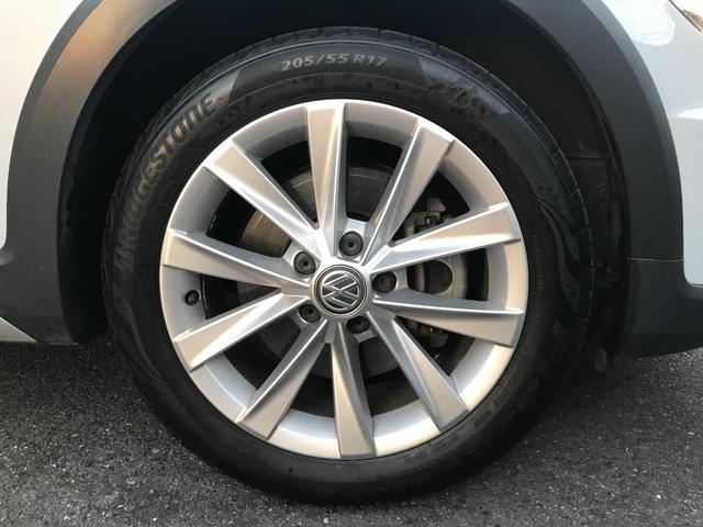 ゴルフオールトラック ＴＳＩ　４モーション　ＴＳＩ　４モーション（５名）　テクノロジー＆ＤｉｓｃｏｖｅｒＰｒｏパッケージ　９インチディスプレイナビ　フルセグ　バックカメラ　ジェスチャーコントロール　シートステアリングヒーター　ＬＥＤヘッドライト（6枚目）
