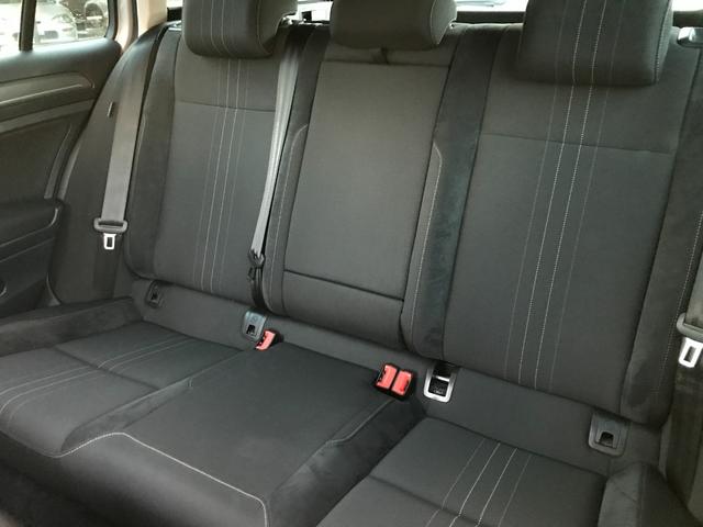 ゴルフオールトラック ＴＳＩ　４モーション　ＴＳＩ　４モーション（５名）　テクノロジー＆ＤｉｓｃｏｖｅｒＰｒｏパッケージ　９インチディスプレイナビ　フルセグ　バックカメラ　ジェスチャーコントロール　シートステアリングヒーター　ＬＥＤヘッドライト（9枚目）